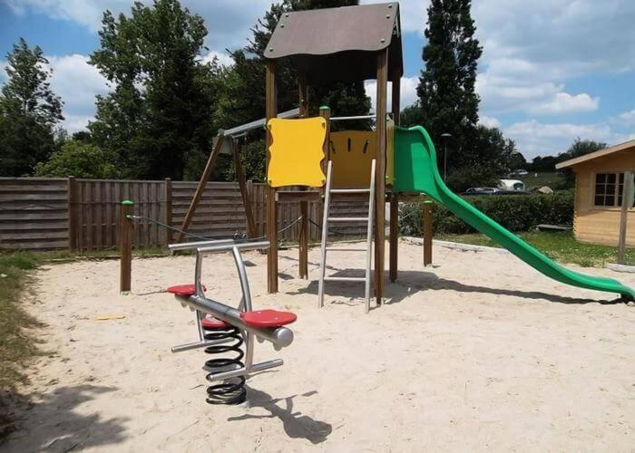 Mobil-Home Le Petit Paradis Vendeen Camping 3 Etoiles 7Km Des Plages Avrillé Buitenkant foto